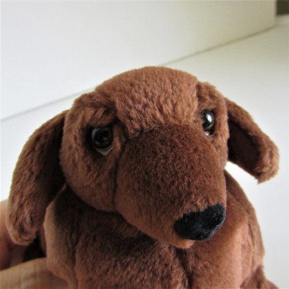 DACHSHUND Dakin 8" long REALISTIC adoring face has beans PLUSH stuffed animal - Picture 5 of 10